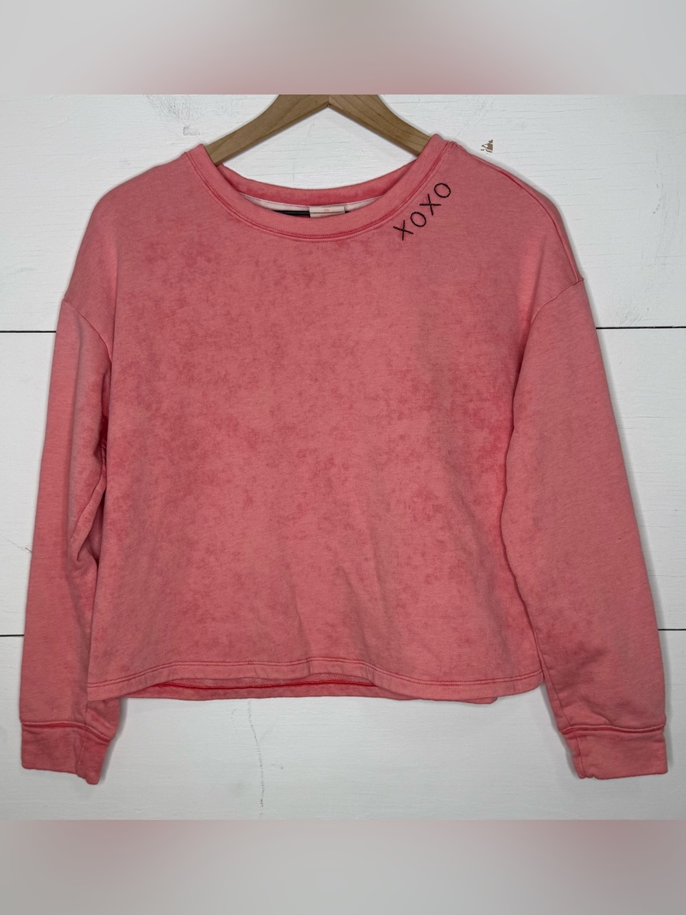 Jasmine & Ginger • Coral Pink Crewneck Top with embroidered XOXO Size Small